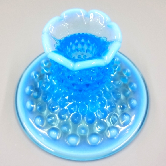 Fenton "Blue Opalescent" Hobnail Candleholder - MINT - Picture 1 of 10